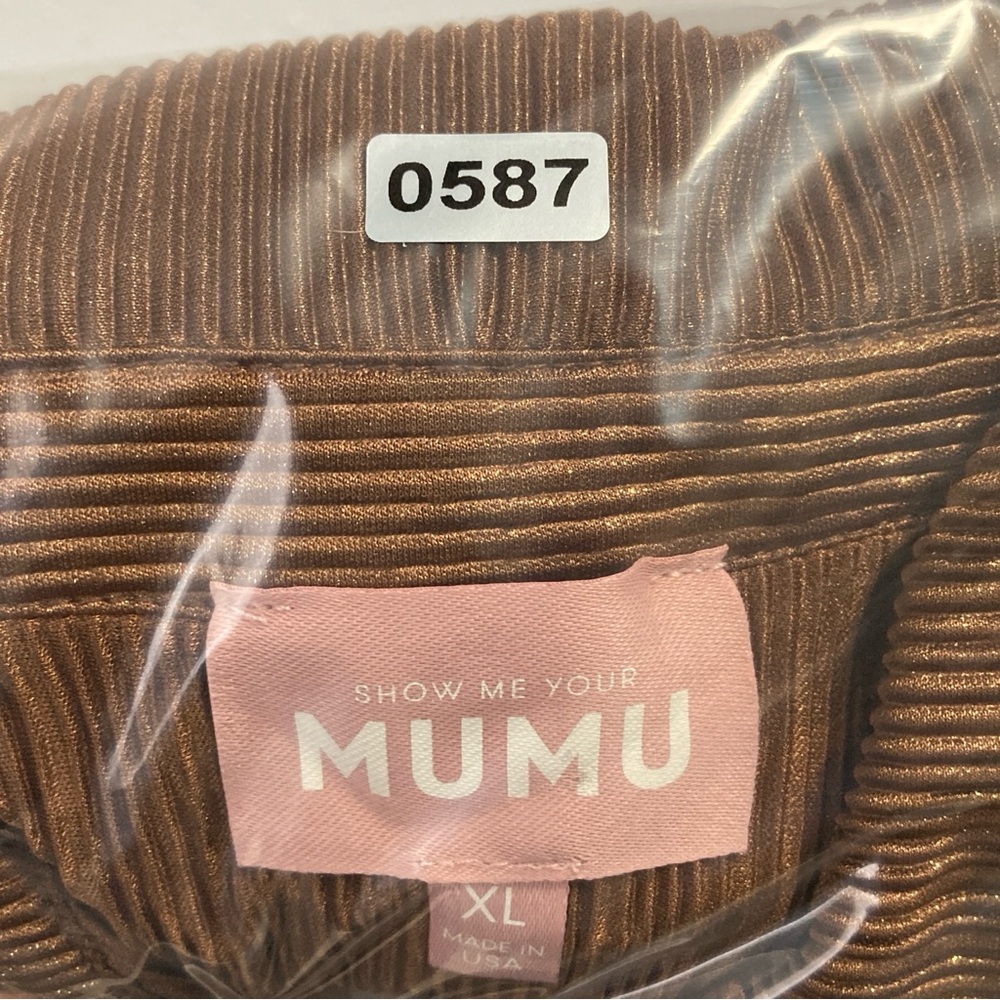 Show me your MuMu Blouse Oversized Everywhere Button Down  Chocolate Pleat Sz XL - Picture 16 of 16